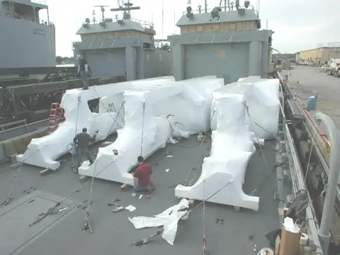 Intercept Technology™ - Film Retráctil para Carga Marítima. Intercept Technology™ - Film Retráctil para Carga Marítima.